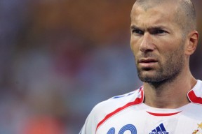 开云电竞在线-塔图姆打破得分荒连续三场三十分以上，塔图姆总得分