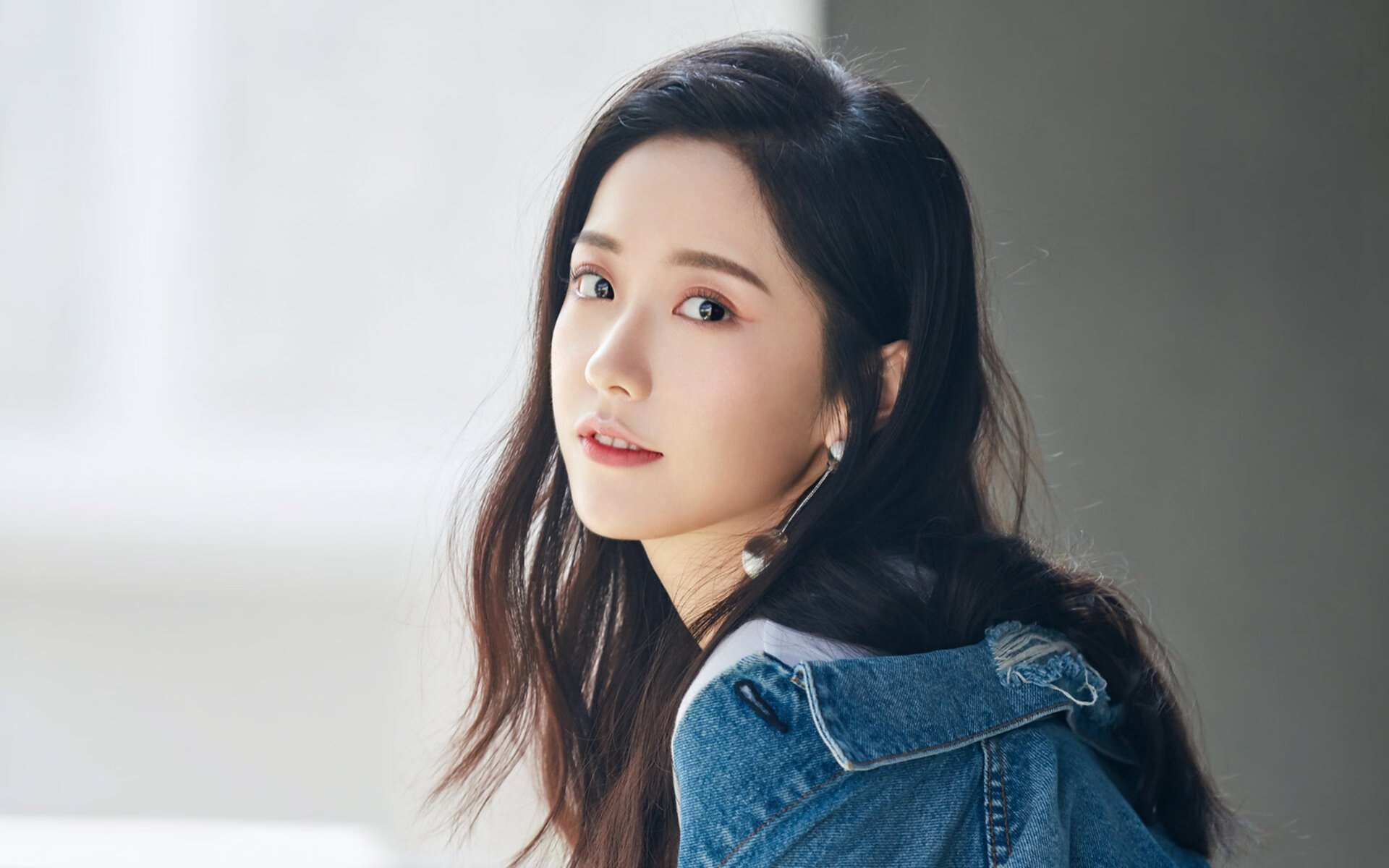 战术切换频率是否直接关联球队丢球时间段，战术转换