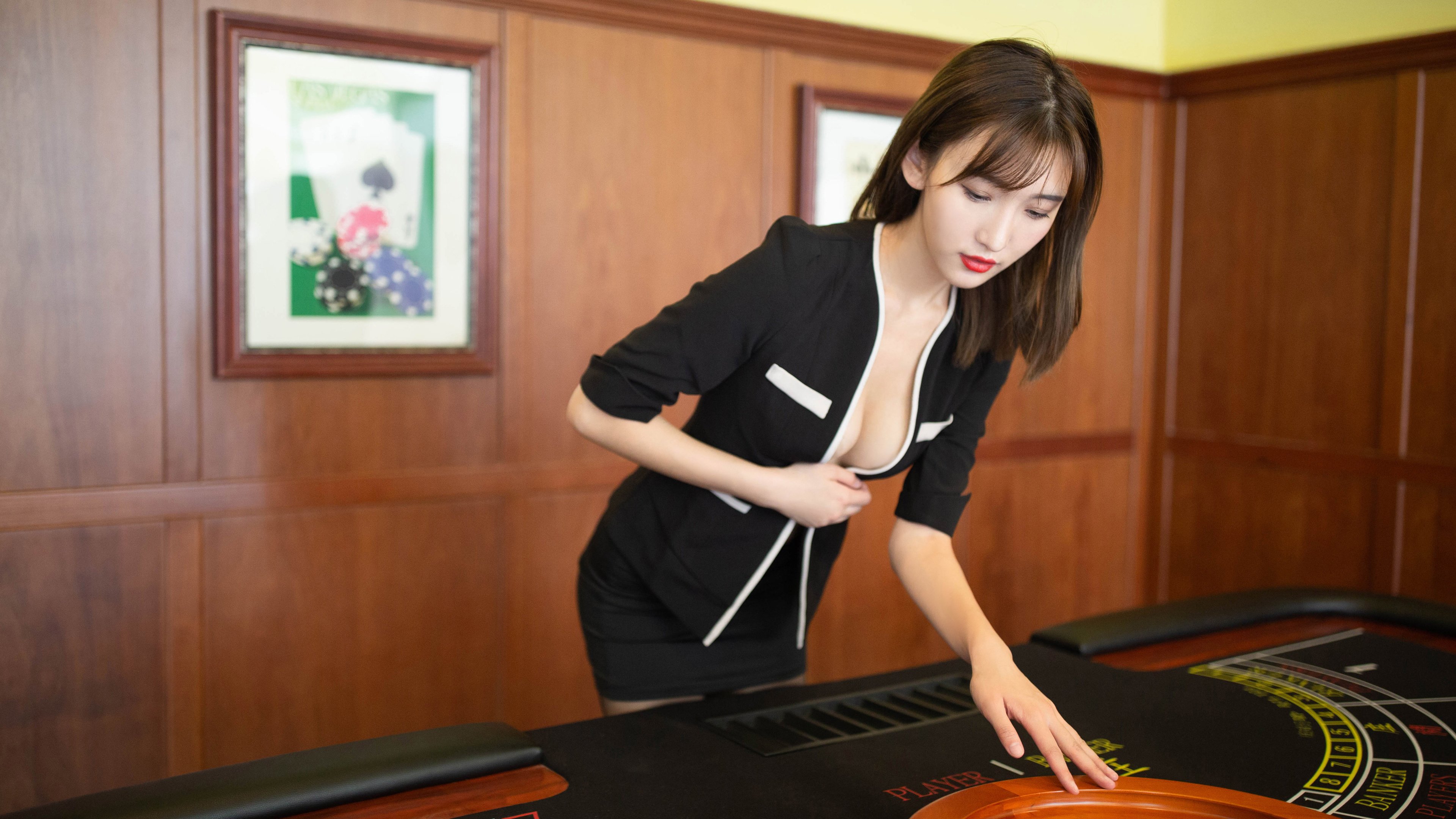 波兰队未来战略：通过优秀教练的培养和全员训练提升整体实力，波兰队友